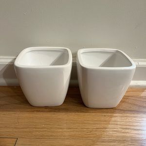 2 White Ceramic Indoor Planters Pot